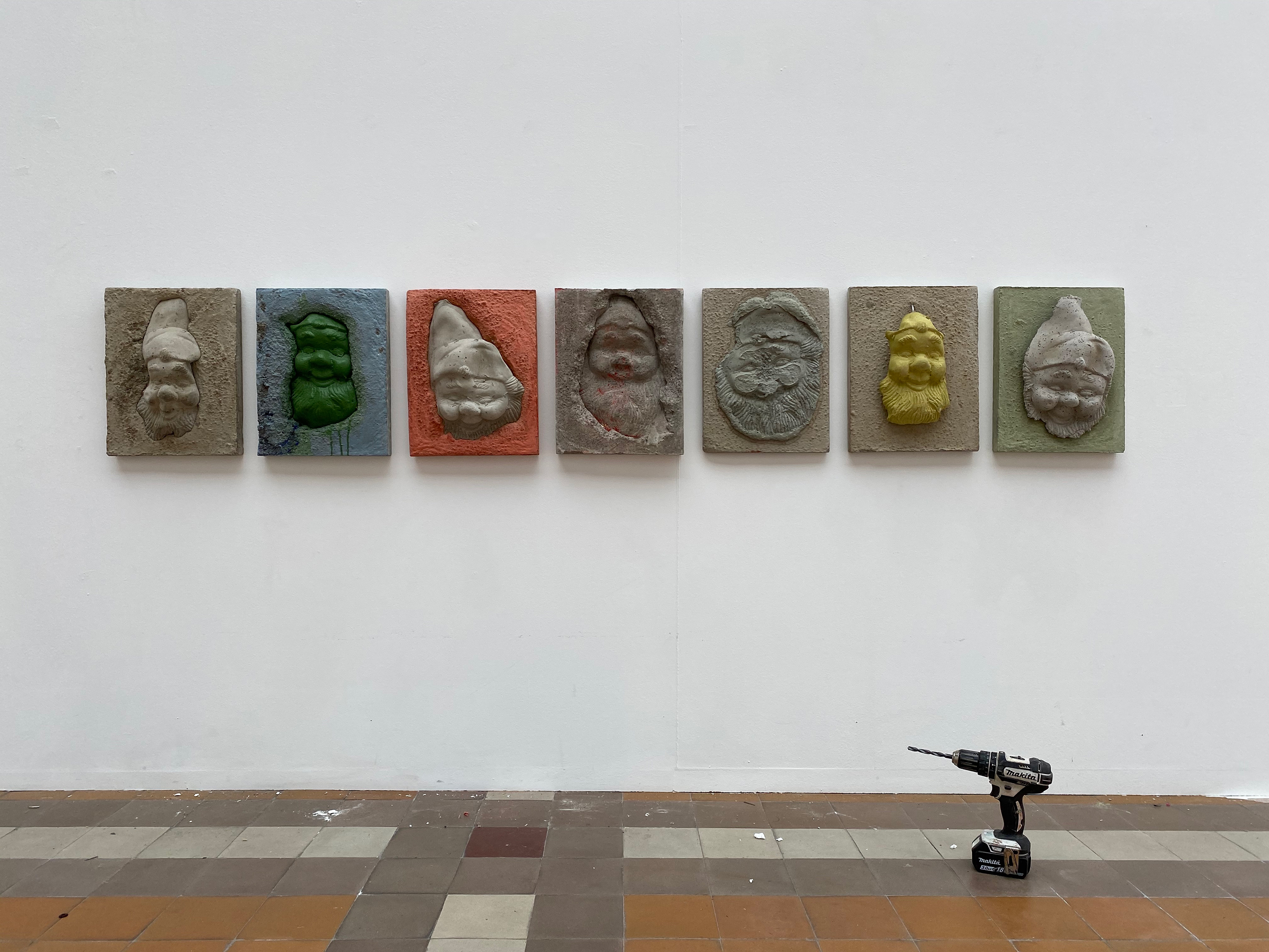 Zwerk beton, pigment 60x30cm  (x7), 2020